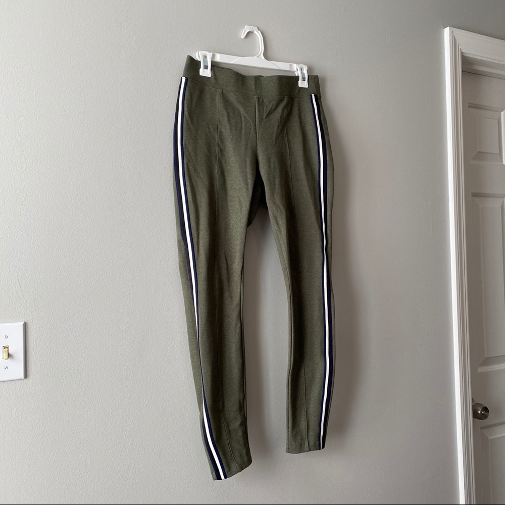 Green Old Navy Leggings